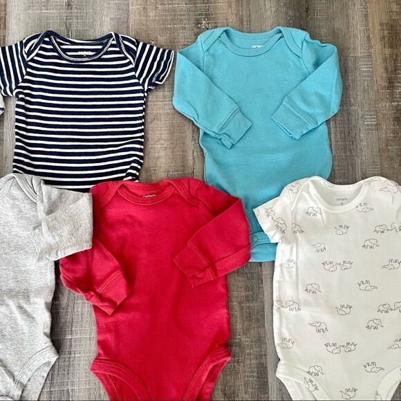 Carters onesies - bundle of 7 - Picture 3 of 3